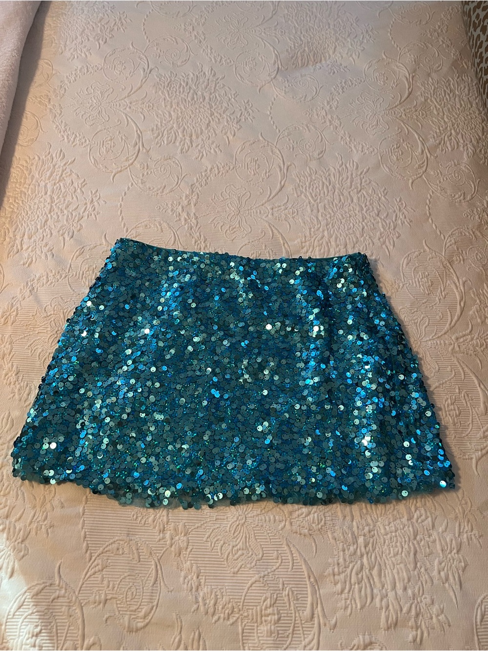 EUC urban outfitters sequin mini